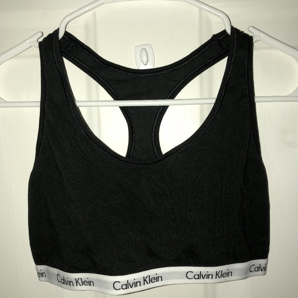 Calvin Klein - Picture 1 of 3